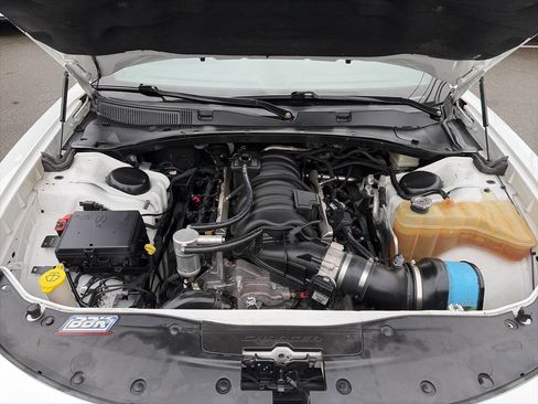 Used 2016 Dodge Charger R/T Scat Pack w/ Technology Group image 17