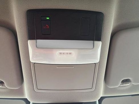 Used 2023 Nissan Rogue SV AWD/4WD image 21