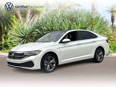 Certified 2024 Volkswagen Jetta SE w/ Panoramic Sunroof Package