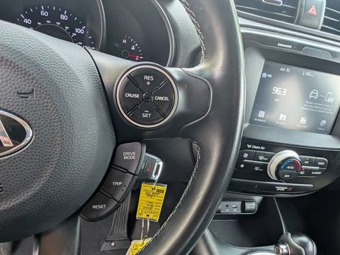 Used 2019 Kia Soul + FWD image 16