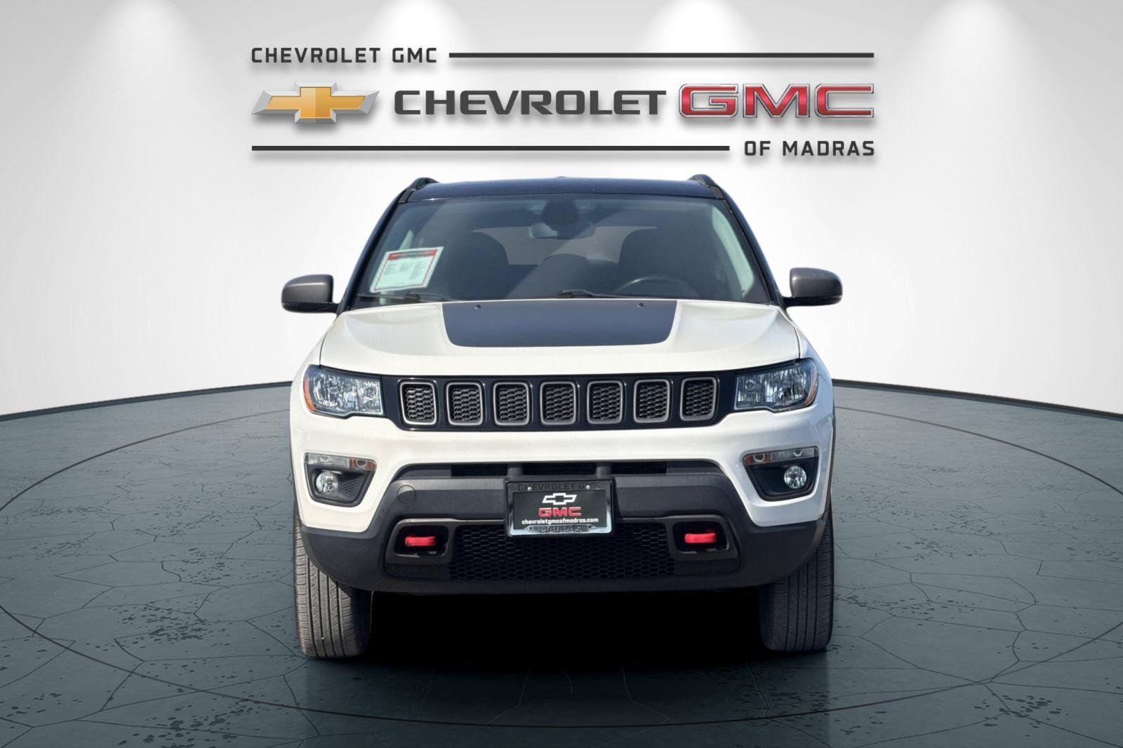 Used 2019 Jeep Compass Trailhawk AWD/4WD image 8