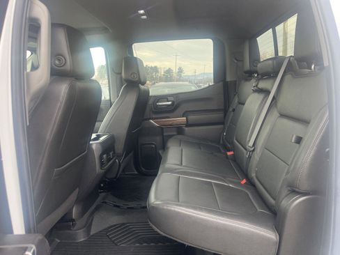 Used 2021 Chevrolet Silverado 1500 LT Trail Boss w/ Convenience Package II image 16