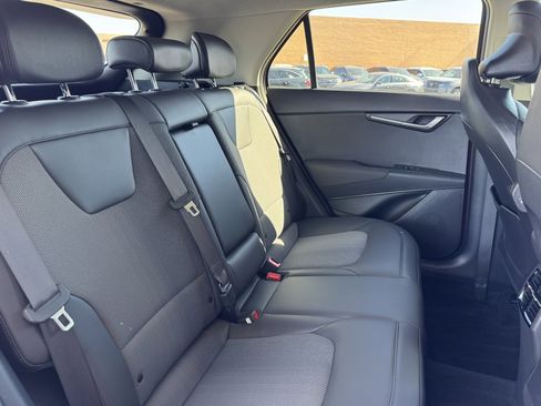 Used 2024 Kia Niro EX w/ EX Cold Weather Package image 41