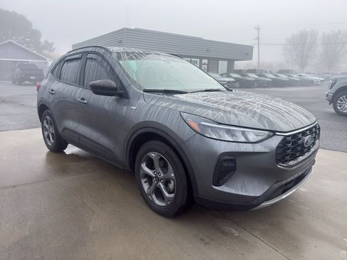 Used 2025 Ford Escape ST-Line w/ Tech Pack #1 image 3