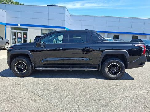 Used 2026 Chevrolet Silverado EV Trail Boss w/ Plus Package AWD/4WD image 4