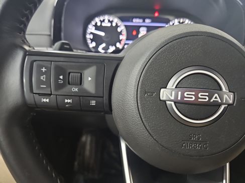 Used 2025 Nissan Pathfinder SV AWD/4WD image 22
