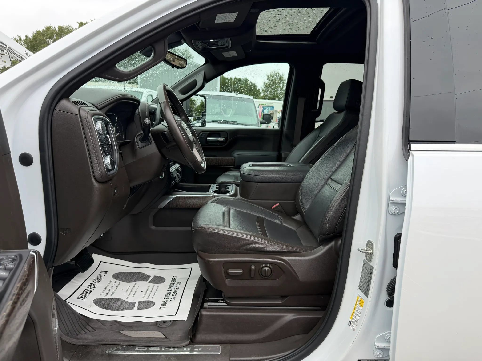 Used 2021 GMC Sierra 3500 Denali w/ Denali Ultimate Package AWD/4WD image 20