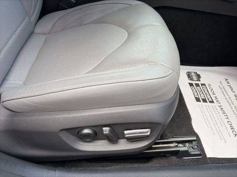 Used 2021 Toyota Avalon Limited w/ Advanced Safety Package image 23