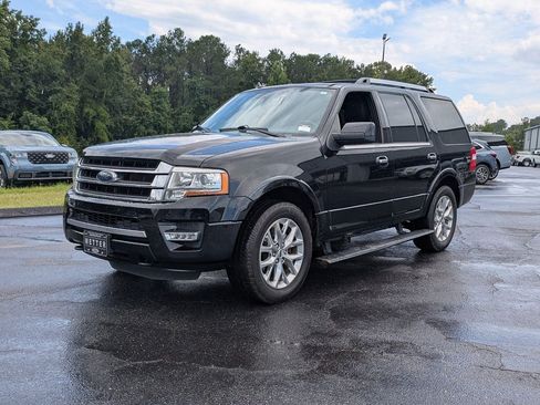 Used 2016 Ford Expedition Limited w/ Equipment Group 301A AWD/4WD image 8