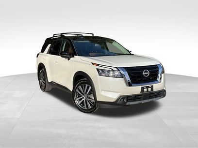 Certified 2022 Nissan Pathfinder Platinum w/ Cargo Package