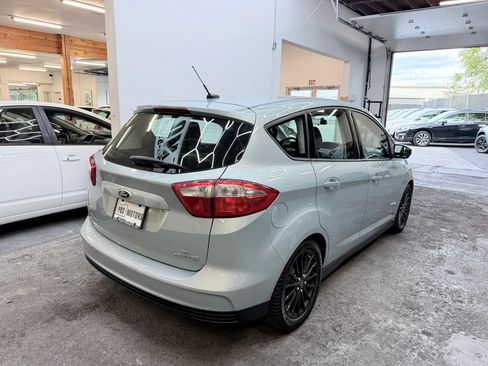 Used 2013 Ford C-MAX SE w/ Winter Pkg FWD image 3