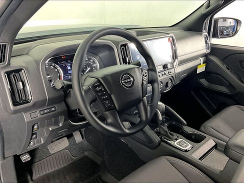 New 2026 Nissan Frontier SV w/ Tow Package image 9