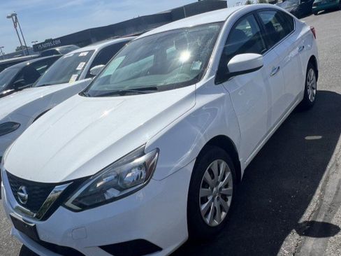 Used 2019 Nissan Sentra S FWD image 1