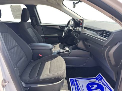Used 2025 Ford Escape Active AWD/4WD image 17