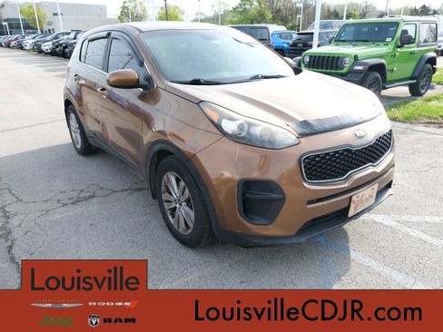 Used 2017 Kia Sportage LX image 1
