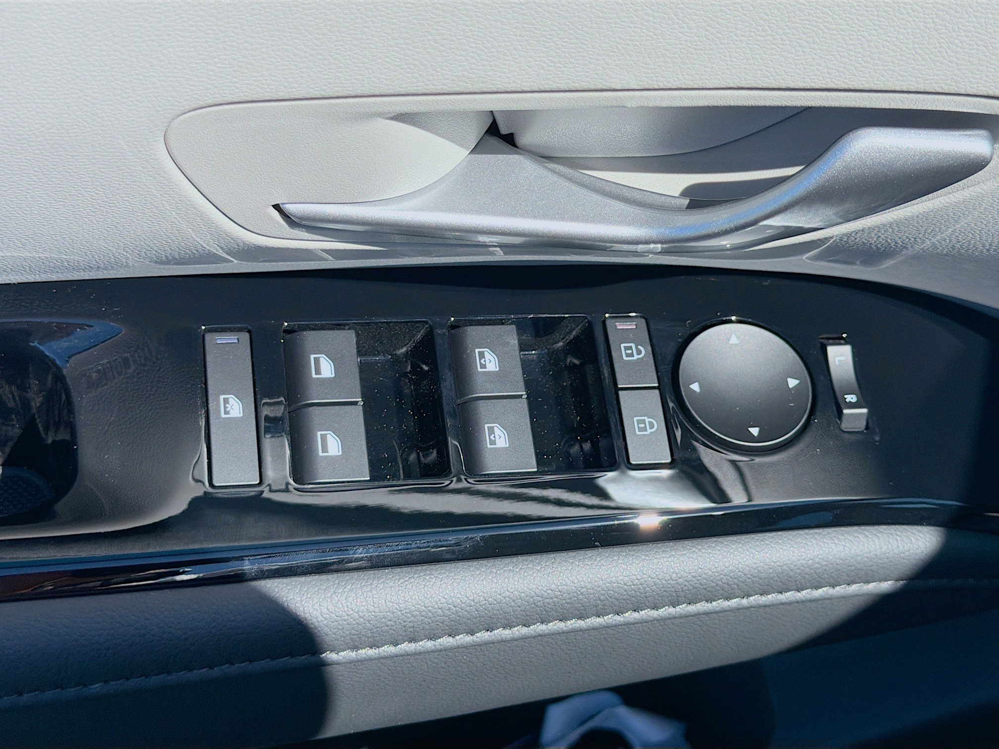 New 2026 Hyundai Tucson Limited FWD image 23