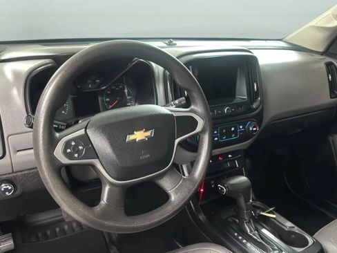 Used 2019 Chevrolet Colorado W/T w/ WT Convenience Package RWD image 10
