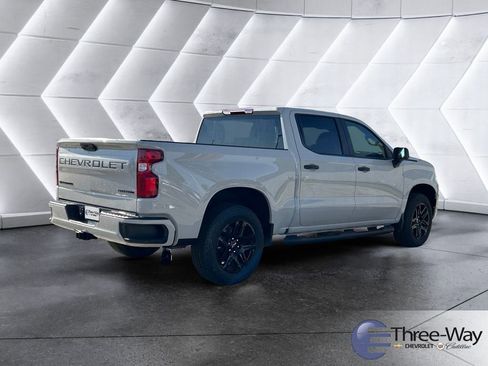 New 2026 Chevrolet Silverado 1500 Custom RWD image 5