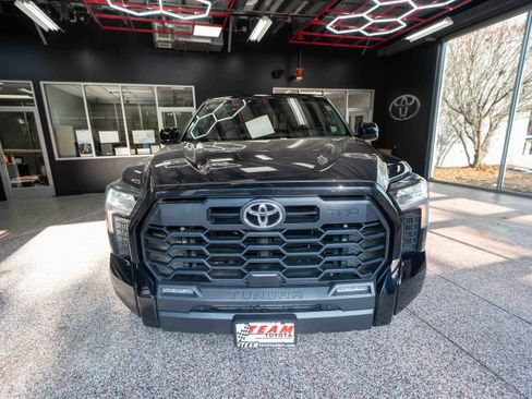 Used 2022 Toyota Tundra SR5 w/ TRD Sport Package image 6