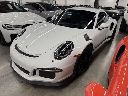 Used 2016 Porsche 911 GT3 RS RWD image 3