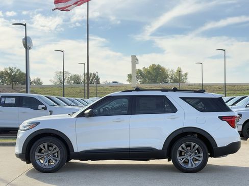 New 2026 Ford Explorer Active w/ Active Comfort Package image 38