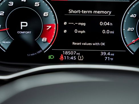 Used 2023 Audi S6 Premium Plus w/ Premium Plus Package image 48