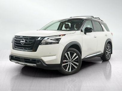 Used 2024 Nissan Pathfinder Platinum