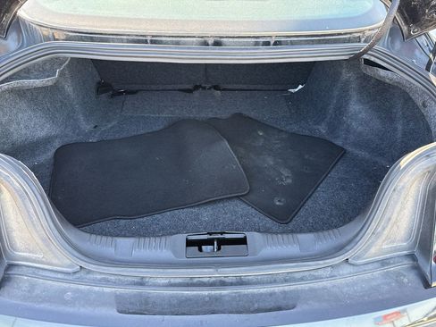 Used 2020 Ford Mustang Ecoboost image 9