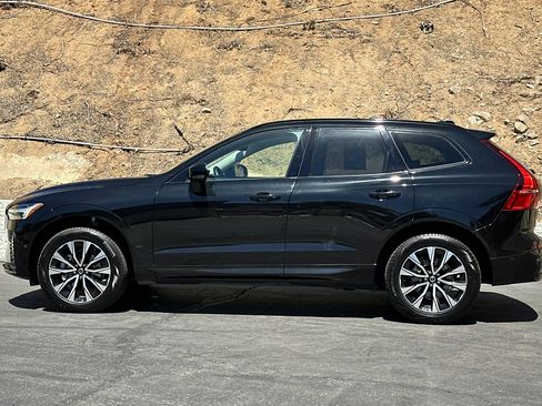 Certified 2025 Volvo XC60 B5 Plus AWD/4WD image 8