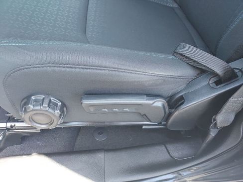 Used 2021 Jeep Wrangler Unlimited Sport AWD/4WD image 18