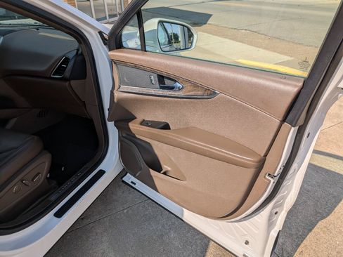 Used 2018 Lincoln MKX Reserve w/ Lincoln MKX Climate Package AWD/4WD image 17