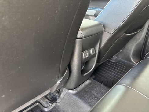 Used 2020 Chevrolet Colorado LT w/ Colorado RST Special Edition image 29