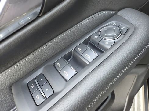 Used 2021 GMC Yukon Denali w/ Denali Ultimate Package image 11