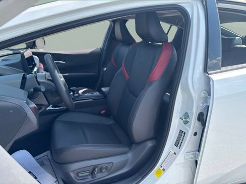 New 2026 Toyota Prius Plug-In Hybrid FWD image 20