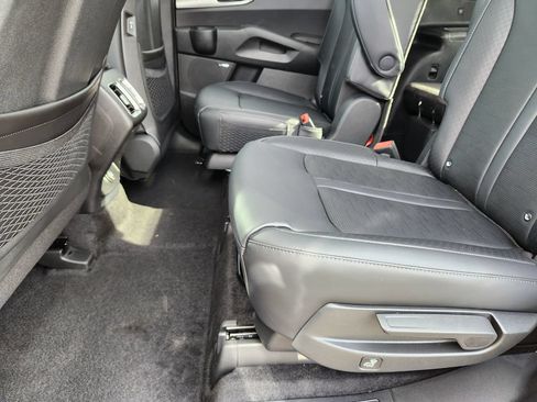 New 2026 Kia Sorento EX w/ EX Premium Package AWD/4WD image 9