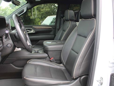 Certified 2023 Chevrolet Tahoe Premier w/ Advanced Technology Package AWD/4WD image 5