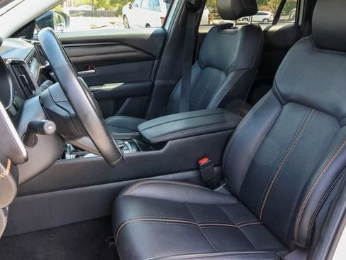 Used 2025 MAZDA CX-50 AWD 2.5 S w/ Premium Plus Pkg image 11