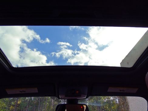 Used 2017 BMW 330i xDrive Sedan image 26