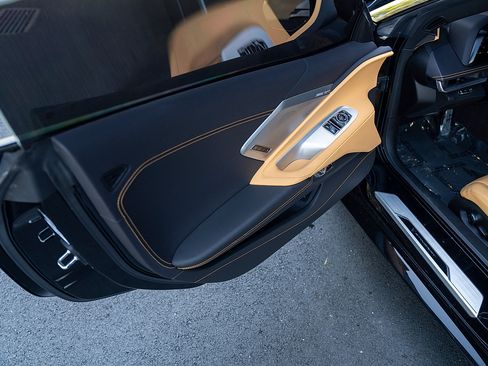 Used 2023 Chevrolet Corvette Stingray Preferred Cpe w/ 2LT RWD image 14