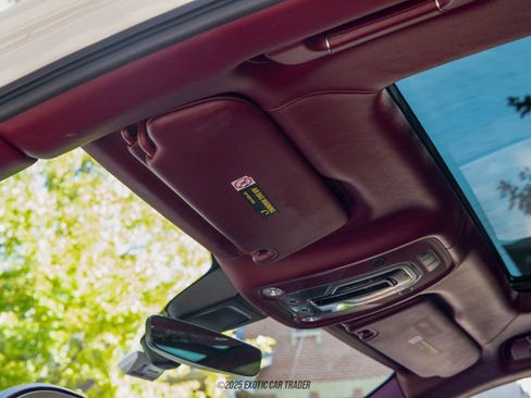 Used 2019 Bentley Bentayga image 65