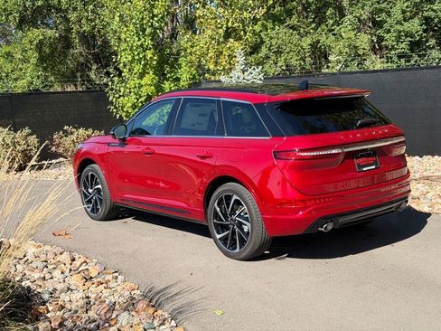 New 2025 Lincoln Corsair Grand Touring w/ Equipment Group 301A image 3