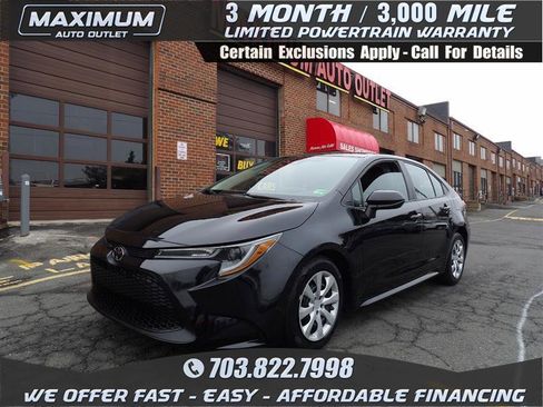 Used 2020 Toyota Corolla LE image 1