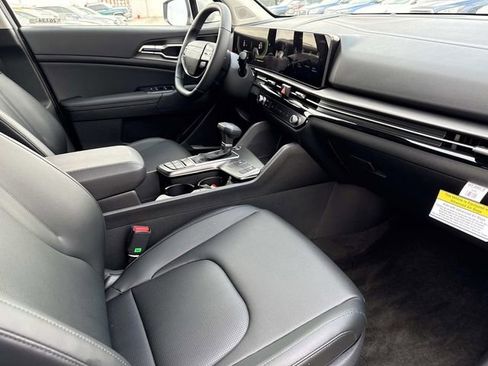 New 2026 Kia Sportage EX w/ EX Panorama Roof Package image 17