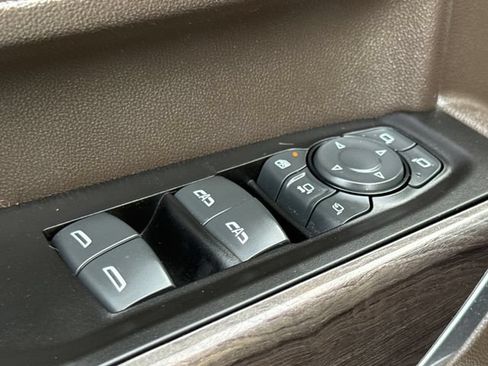 Used 2022 Chevrolet Silverado 2500 LTZ w/ LTZ Premium Package AWD/4WD image 18