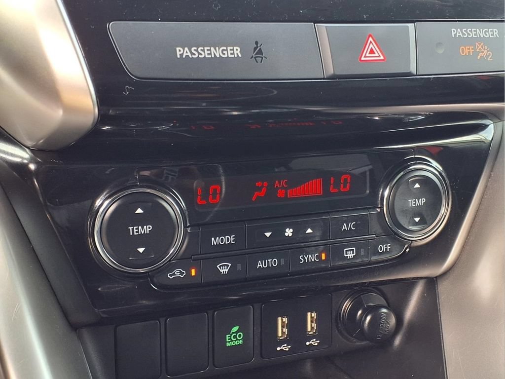 Used 2025 Mitsubishi Eclipse Cross SE AWD/4WD image 12