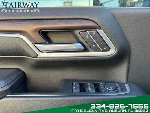 Used 2024 GMC Sierra 2500 SLT w/ SLT Premium Package image 15