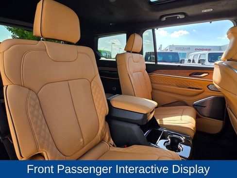 New 2025 Jeep Grand Cherokee L Summit image 15