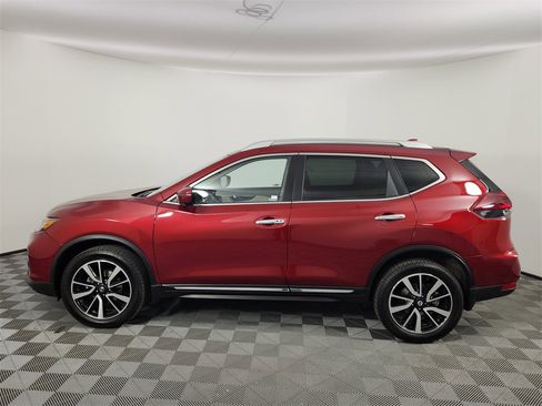 Used 2020 Nissan Rogue SL w/ Premium Package image 2