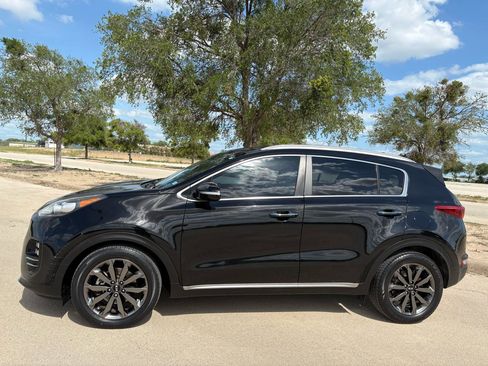 Used 2018 Kia Sportage EX w/ EX Sport Appearance Package FWD image 8