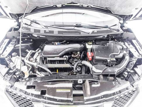 Used 2018 Nissan Rogue Sport SV w/ SV All-Weather Package FWD image 39